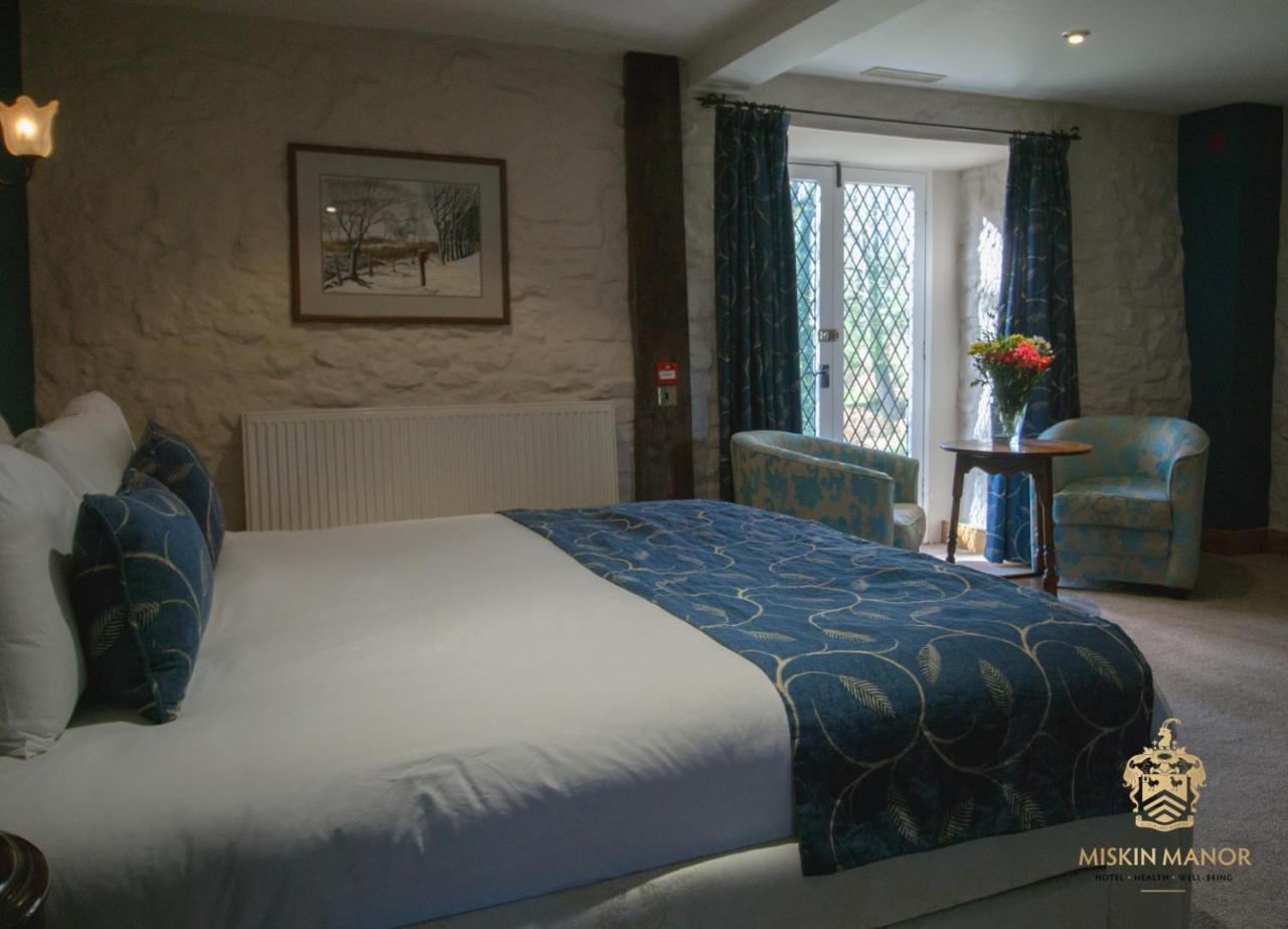 Miskin Manor Hotel Hensol Exterior photo